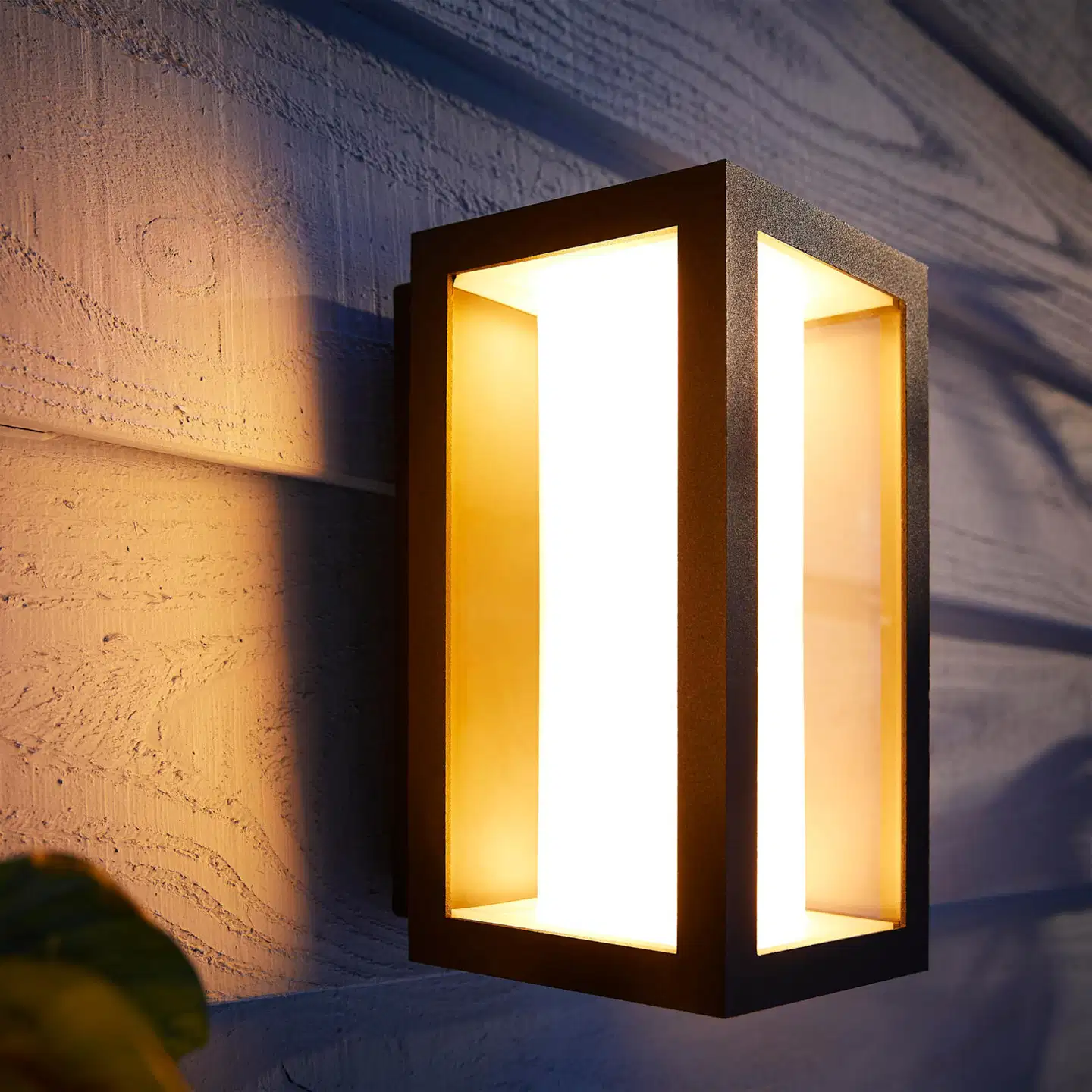Philips Hue Impress -seinävalaisin ulkokäyttöön 16W 2000-6500K 590LM musta - 4