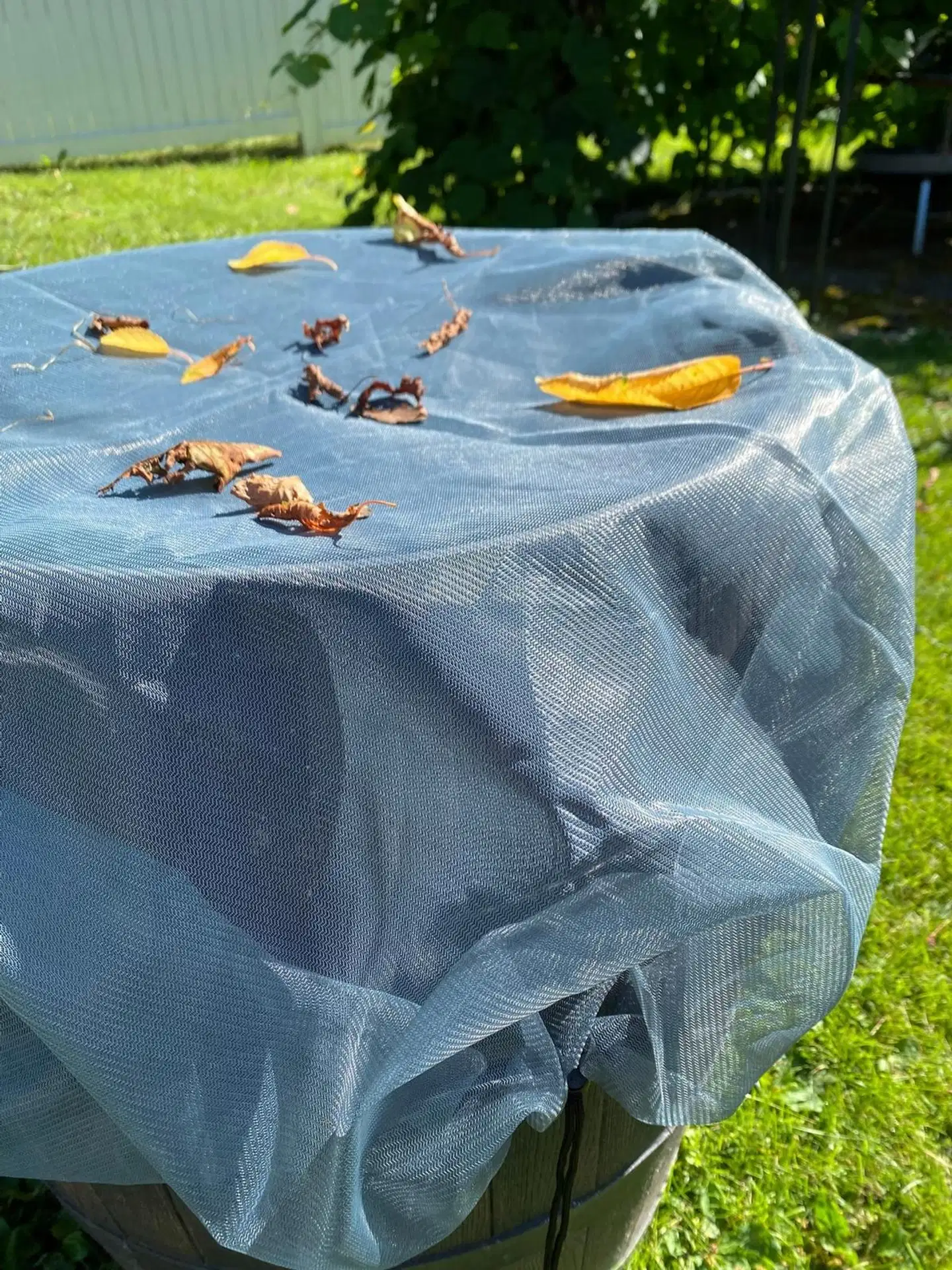 Suoja sadevesitynnyrille - 3