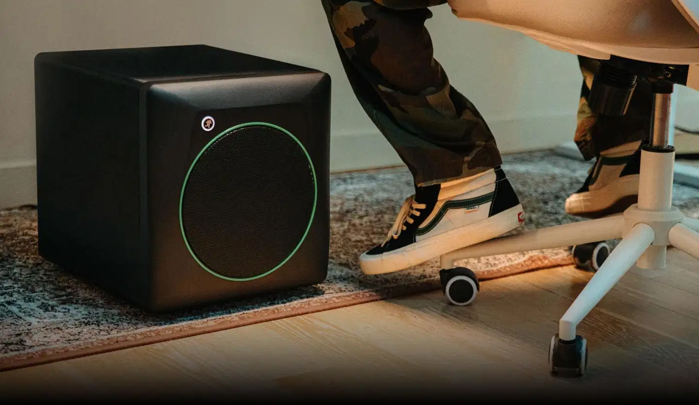 Mackie aktiivisubwoofer CR8SBT - 3