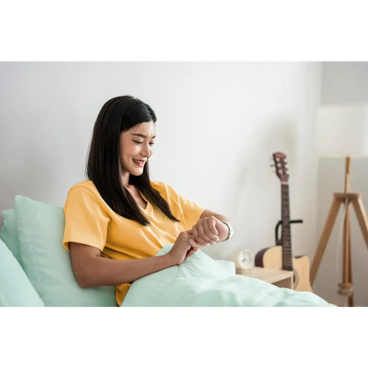 Hama Smart Watch 7000 älykello, AMOLED 1.32", IP68, kulta/valkoinen - 14