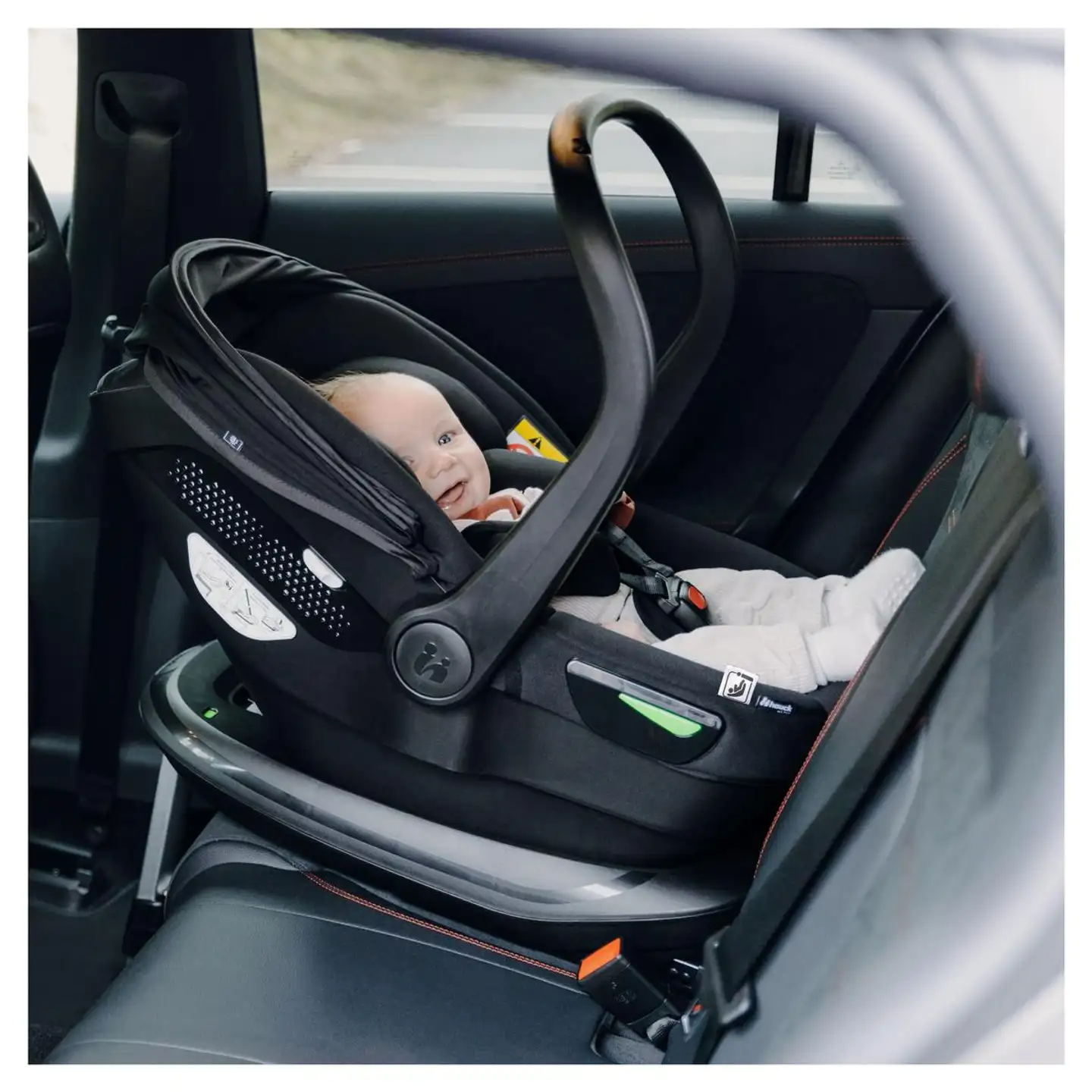 Hauck turvaistuin + telakka Drive N Care Set 40-87 cm musta - 22