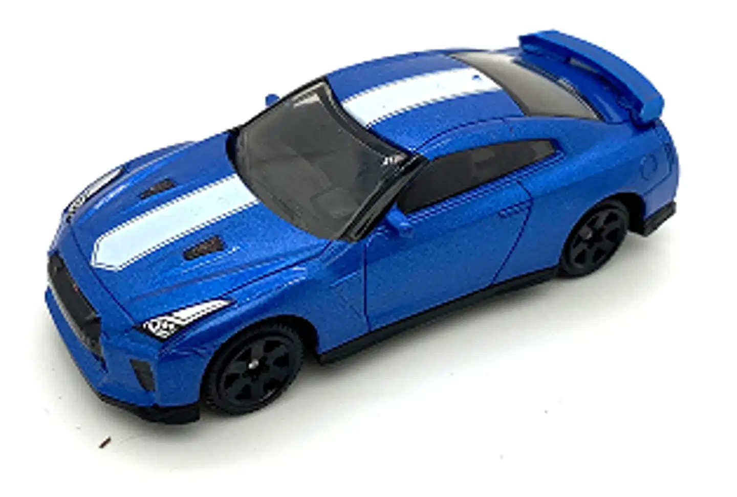 MSZ metallinen pienoismalliauto läpipainopakkaus, mittakaava 1:64, lajitelma - 2