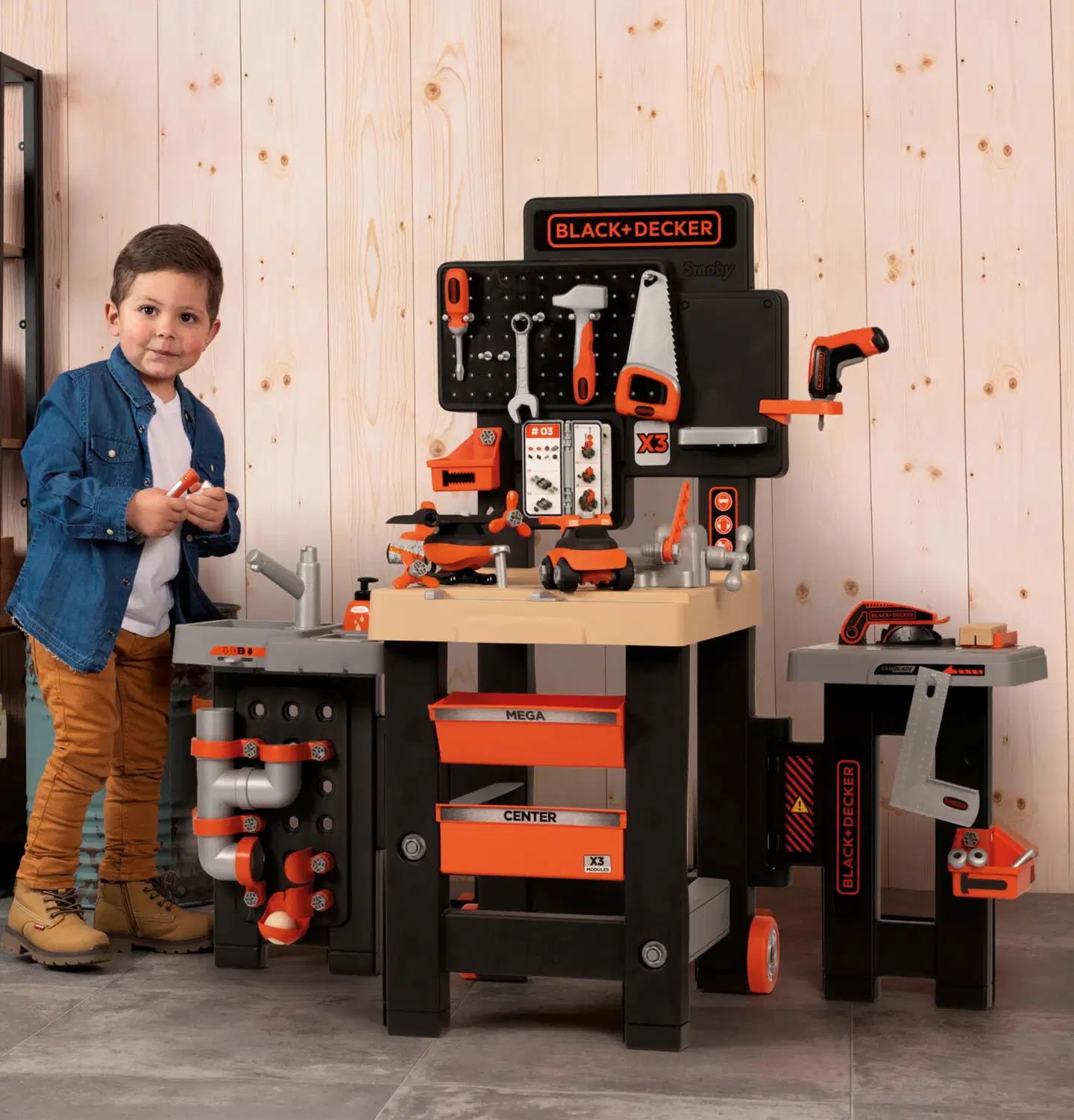 Smoby Black+Decker Mega Center työkalupenkki, nikkarointi ja LVI-leikkeihin - 8