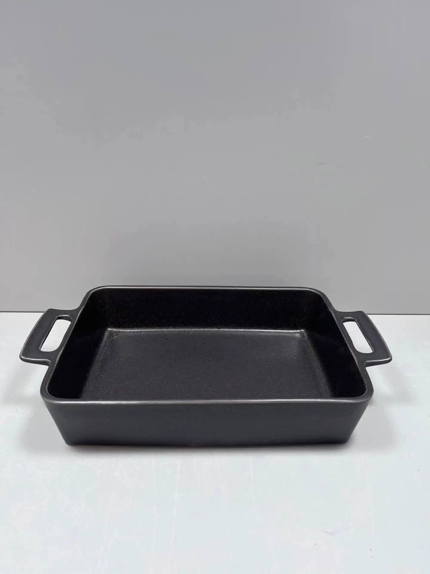 Cerutil paistovuoka 43x26x7 cm musta