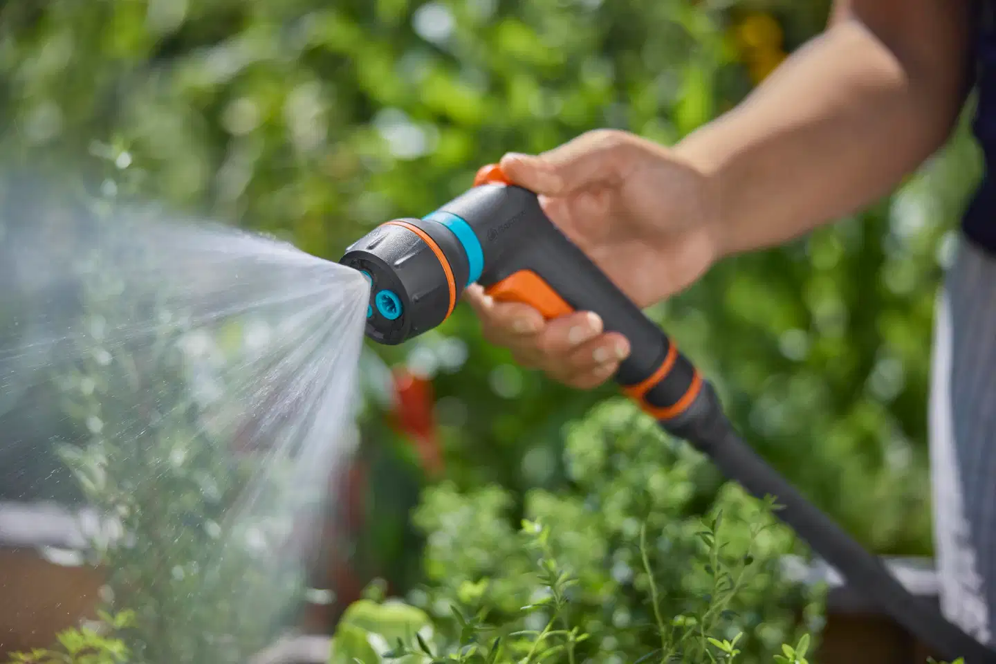 GARDENA Monitoimipistooli Classic Compact ja hanaliitin sisähanaan - 14