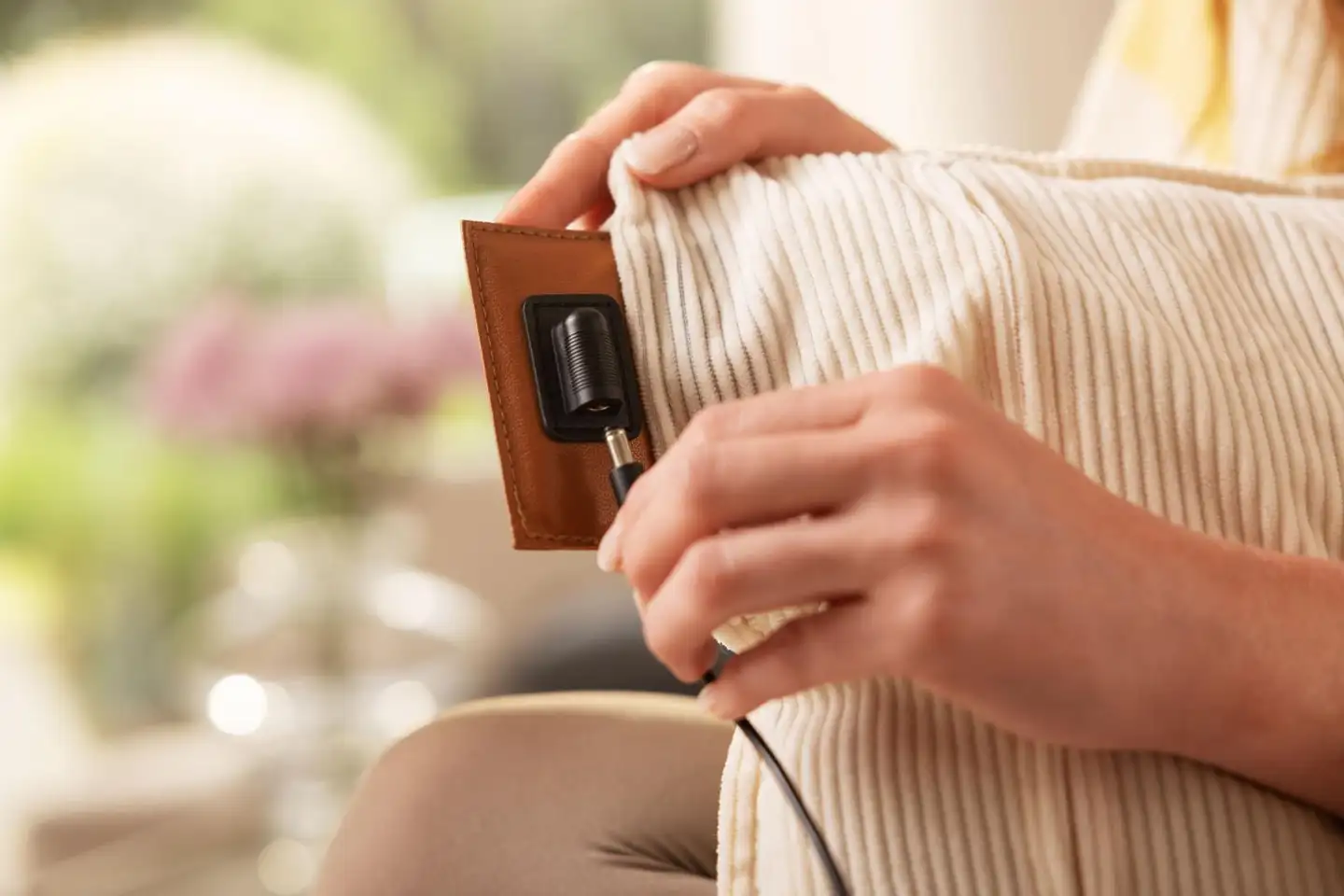 Beurer HK77 Heaty akkukäyttöinen lämpötyyny, kerma - 6