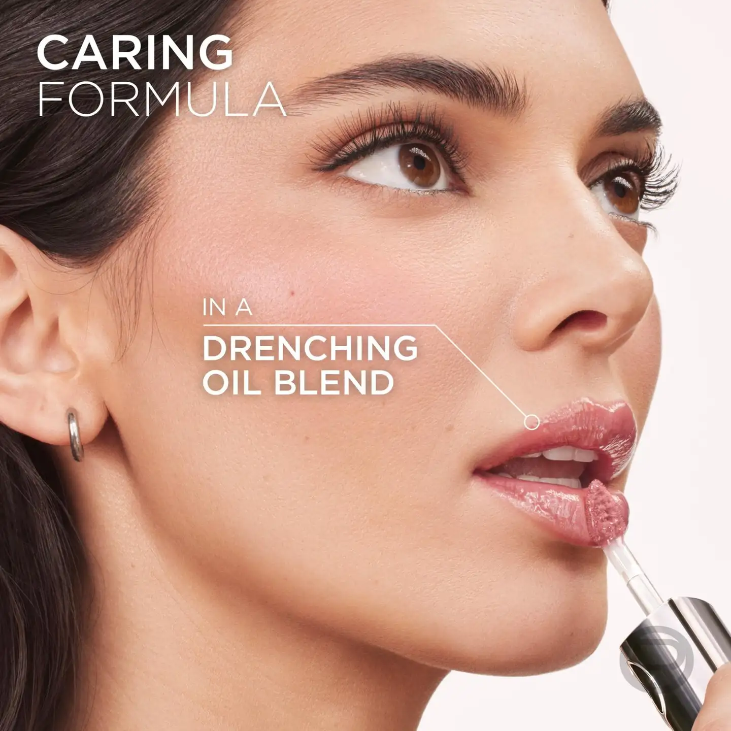 L'Oréal Paris Plump Ambition Hyaluron Lip Oil 101 Cristal Clear huuliöljy 5 ml - 641 Latte Glace - 4