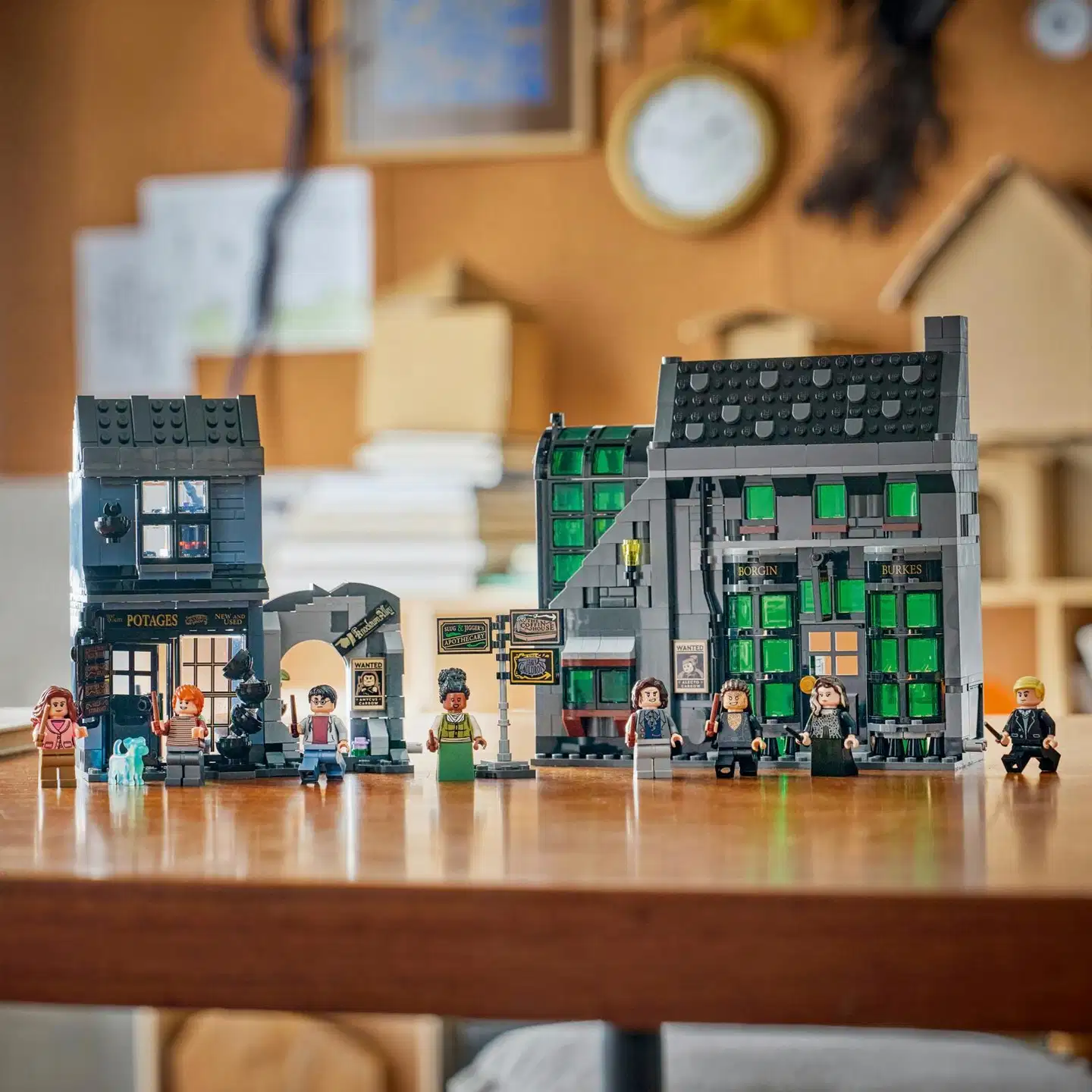 LEGO® Harry Potter TM 76471 Iskunkiertokujan velhokaupat - 8