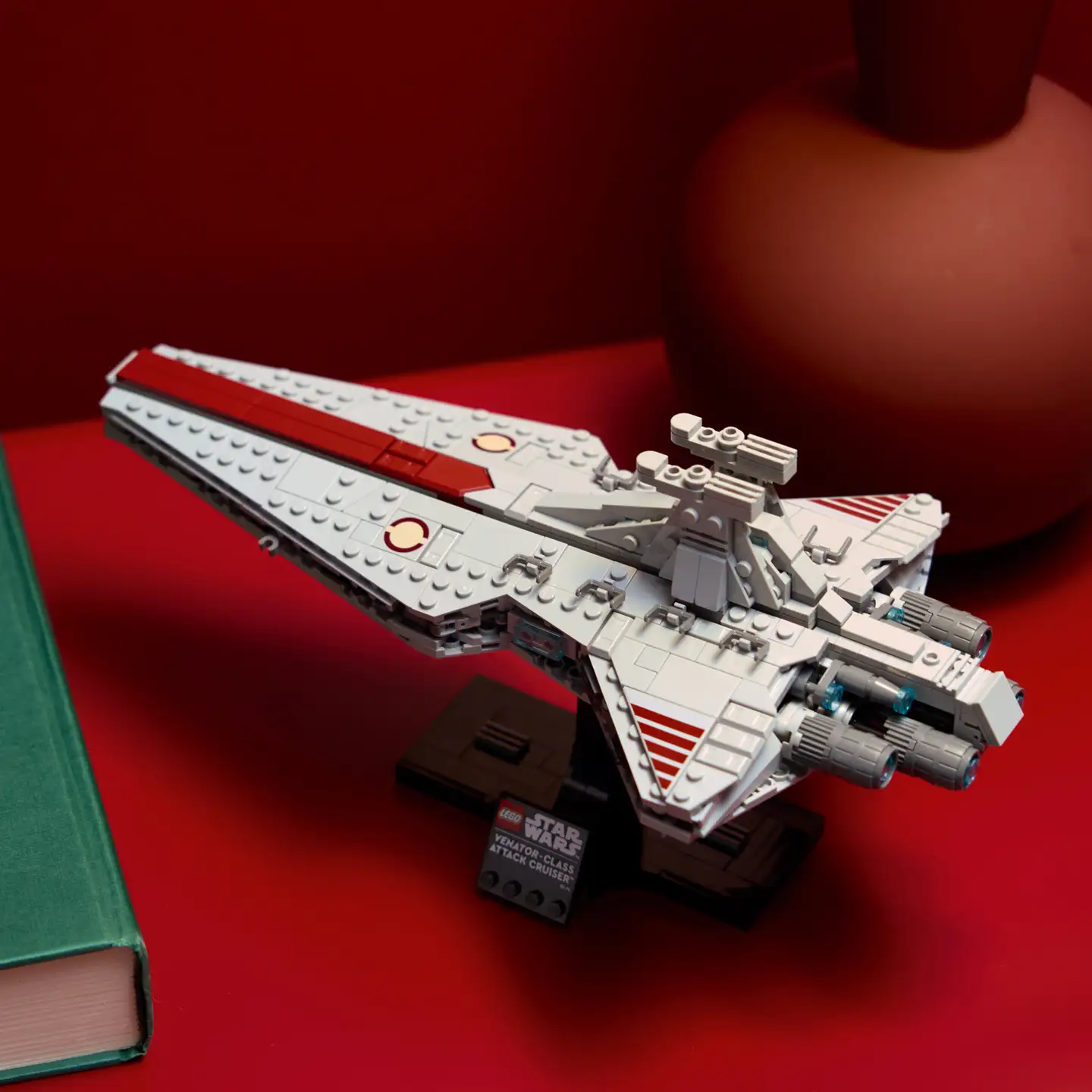 LEGO® Star Wars TM 75441 Venator-luokan hyökkäysristeilijä - 10
