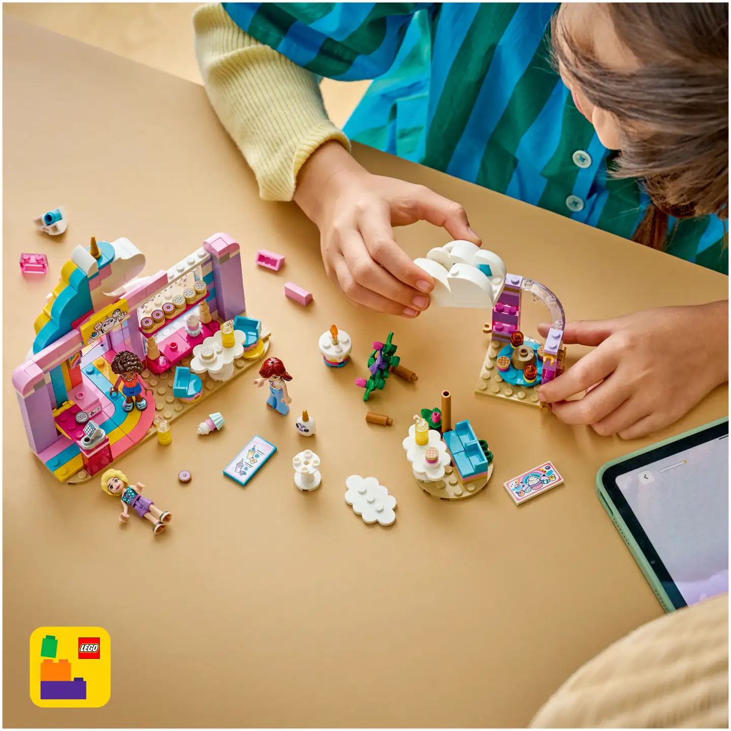 LEGO® LEGO Friends 42684 Unelmien yksisarviskahvila - 3