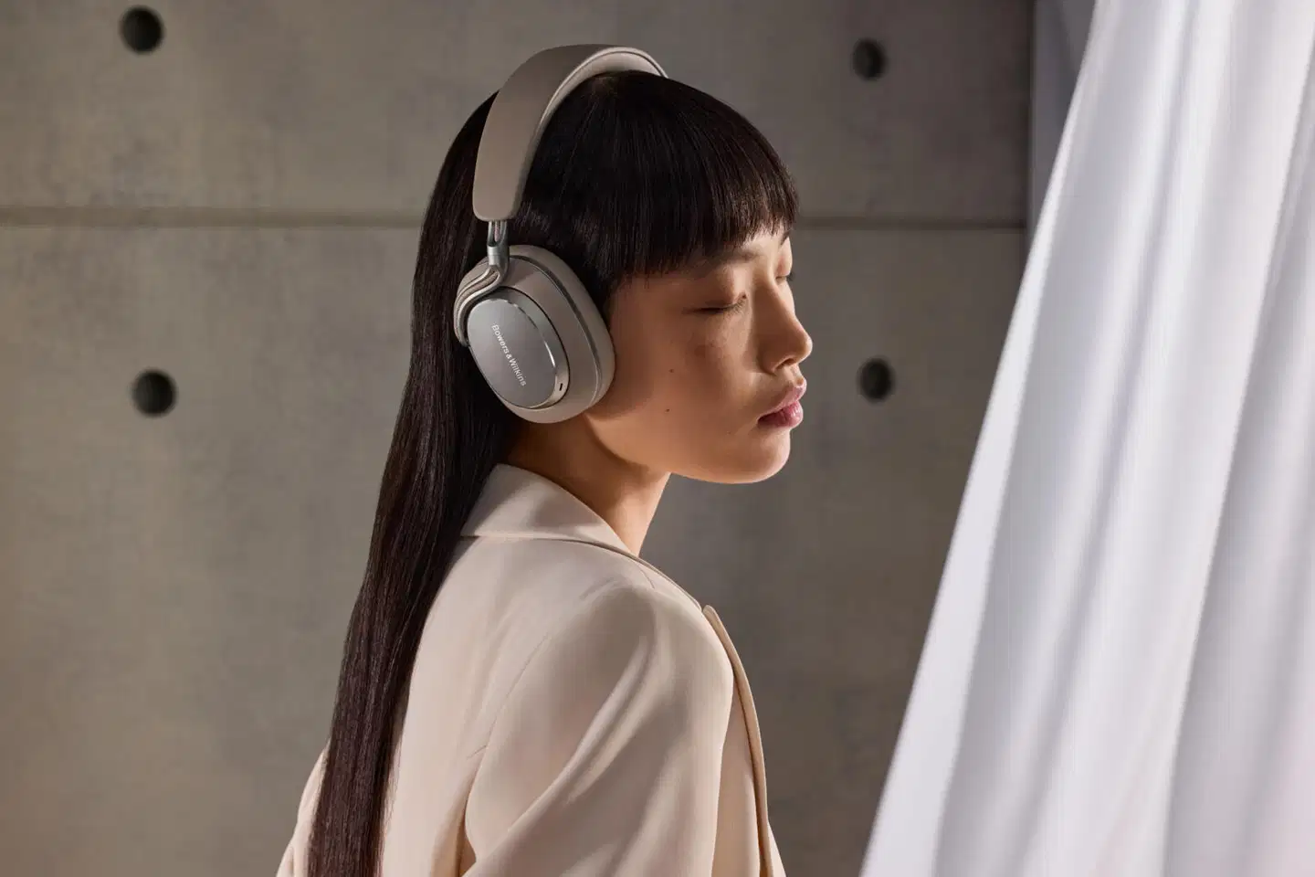 Bowers & Wilkins Noise cancelling headphones PX8 S2 onyksinmusta - lämmin kivi - 10