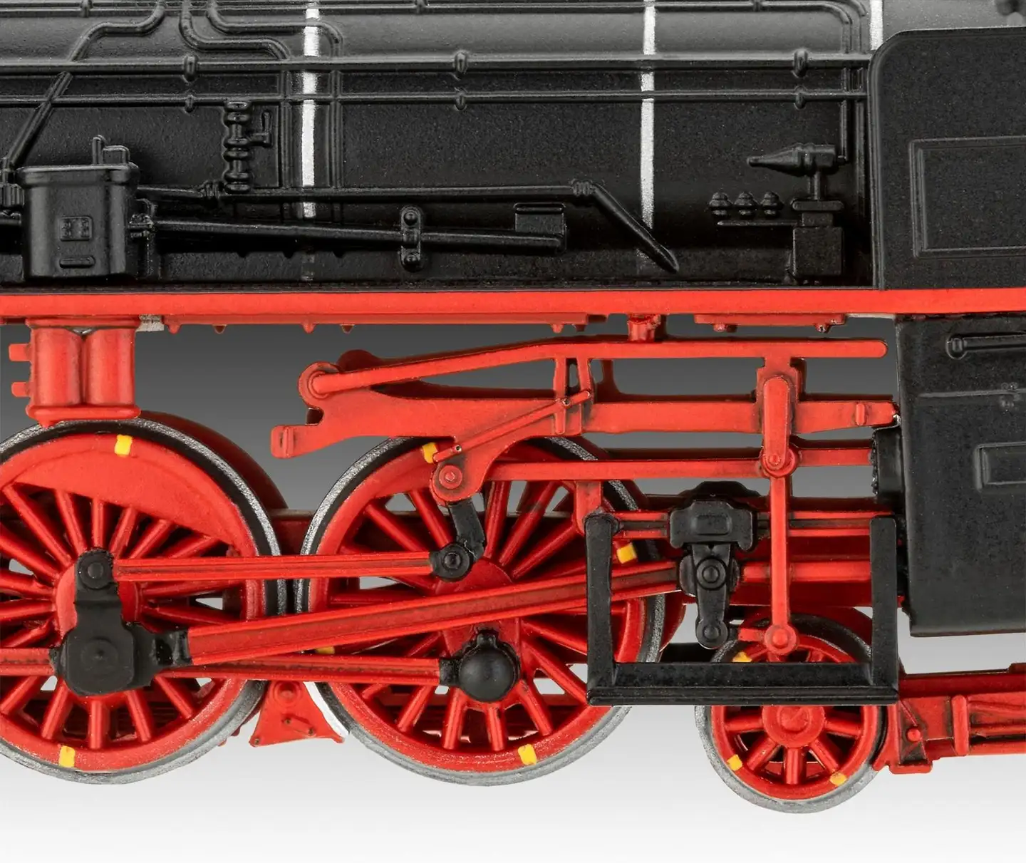 Revell Express Locomotive S3/6 1:87 Model Kit - 6