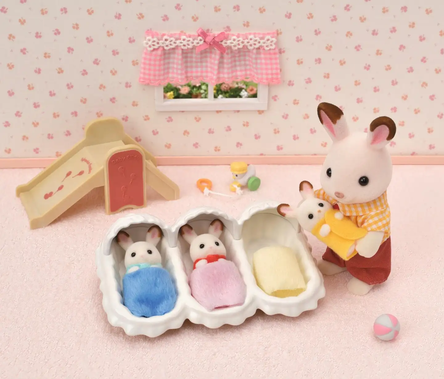 Sylvanian Families Suklaapupukolmoset - 4