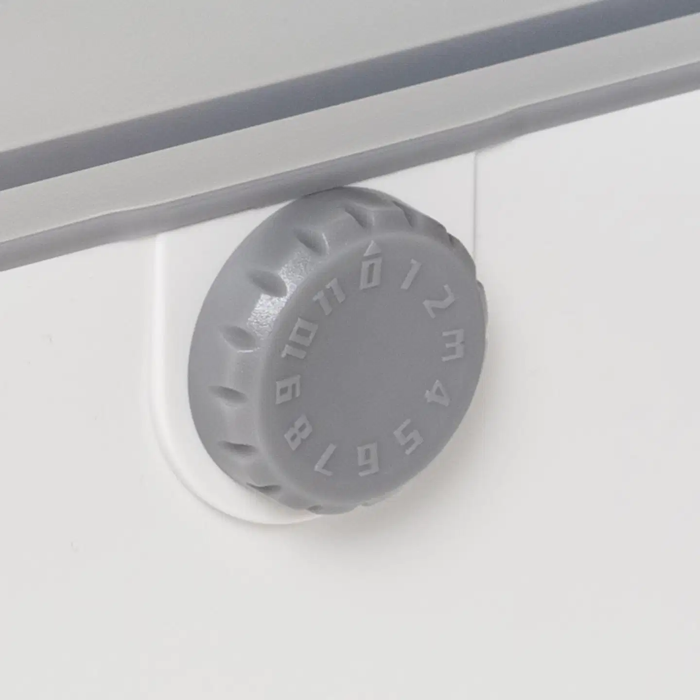 Reer kaapeliboksi sähköjohtojen turvalliseen säilytykseen lapsilukolla, tilava - 5