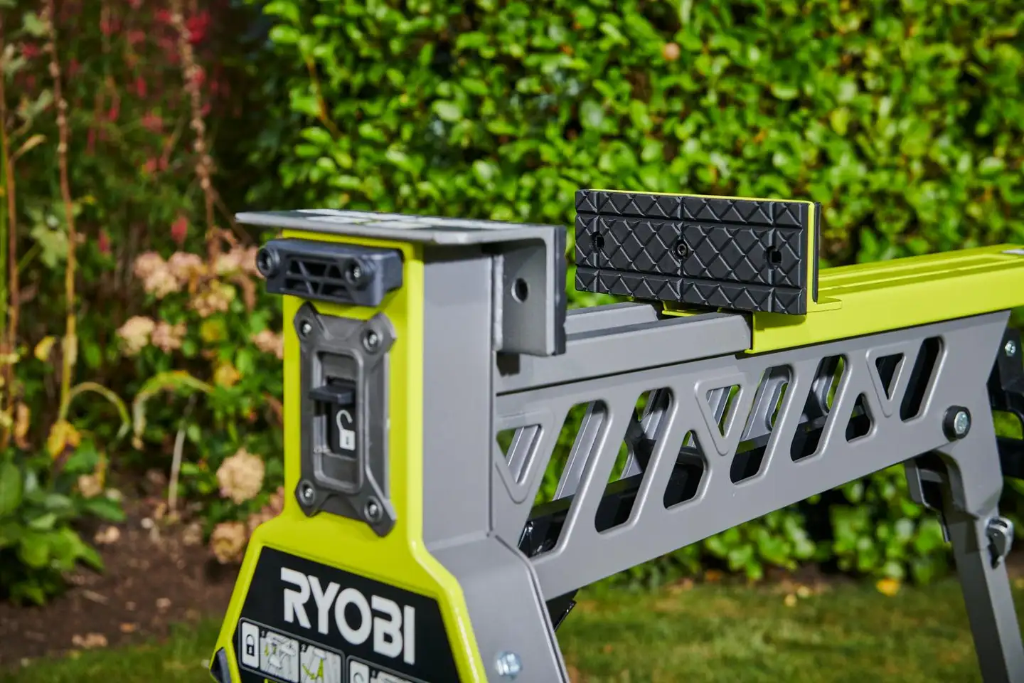 Ryobi työpenkki puristusleuoilla RSTSJ150 - 3