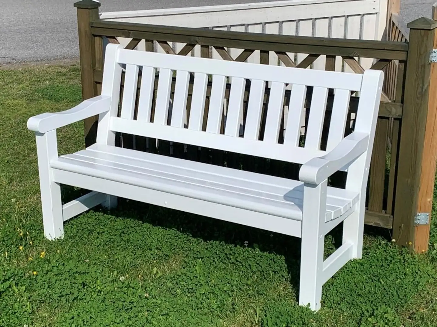 Tammiston Puu Penkki Erica selkänojalla ja käsinojilla 155cm kestopuu vihreä - 4