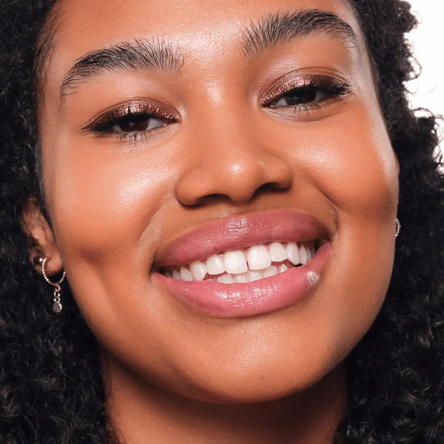 essence COLOUR it! metallic liquid liner 01 Burnished Bronze 3 ml - Burnished Bronze - 6