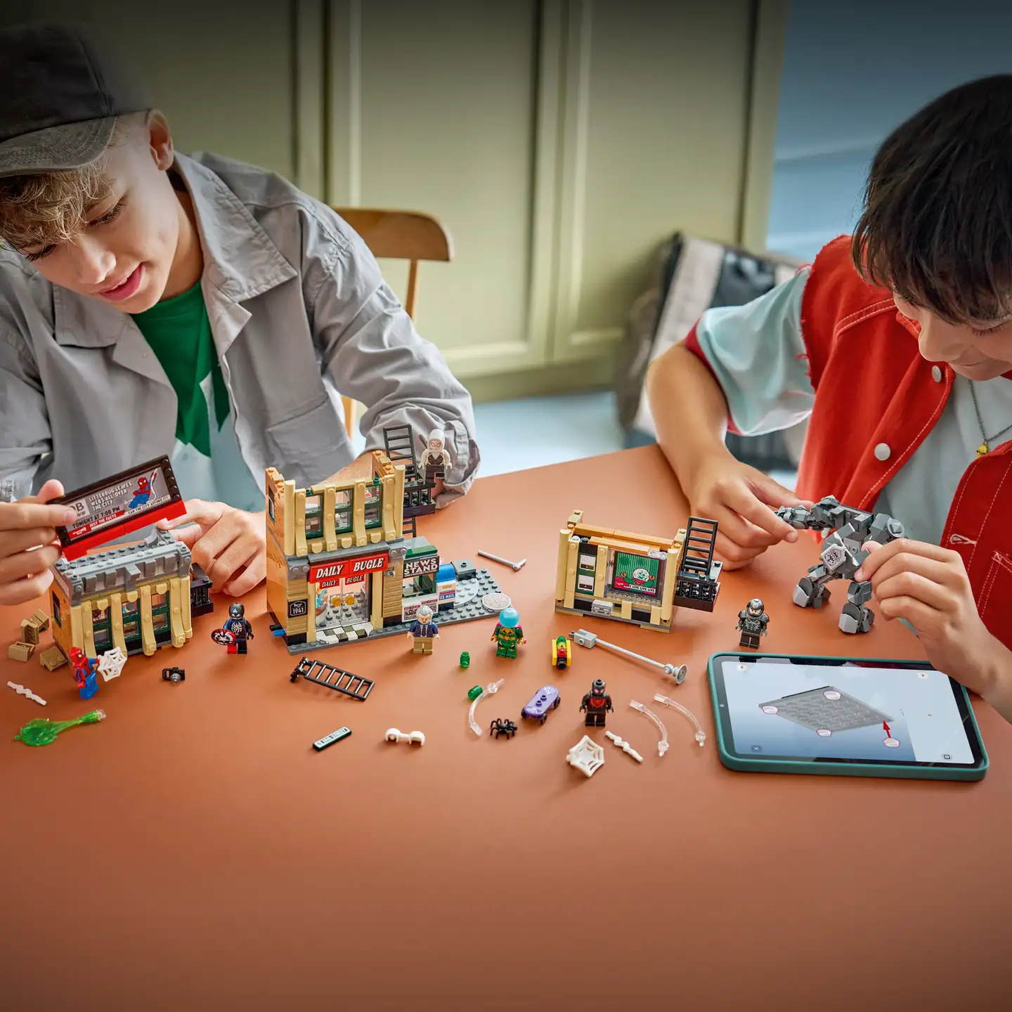 LEGO® Super Heroes Marvel 76342 Spider-Man vastaan Mysterio: Daily Bugle - 8