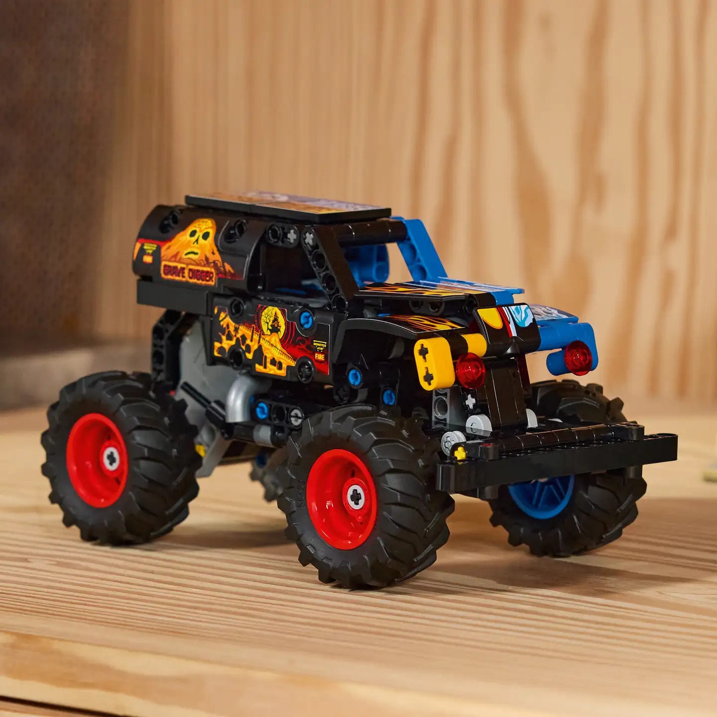 LEGO® Technic 42219 Monster Jam™ Grave Digger™ tuli ja jää - 10