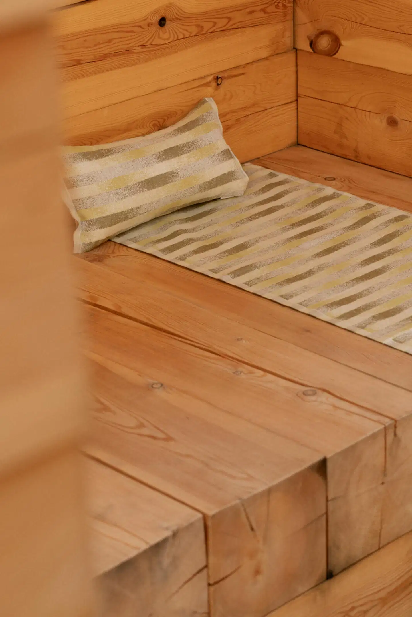 Lapuan Kankurit Hohto laudeliina 46x150cm valko-vihreä pellava-puuvilla - 5