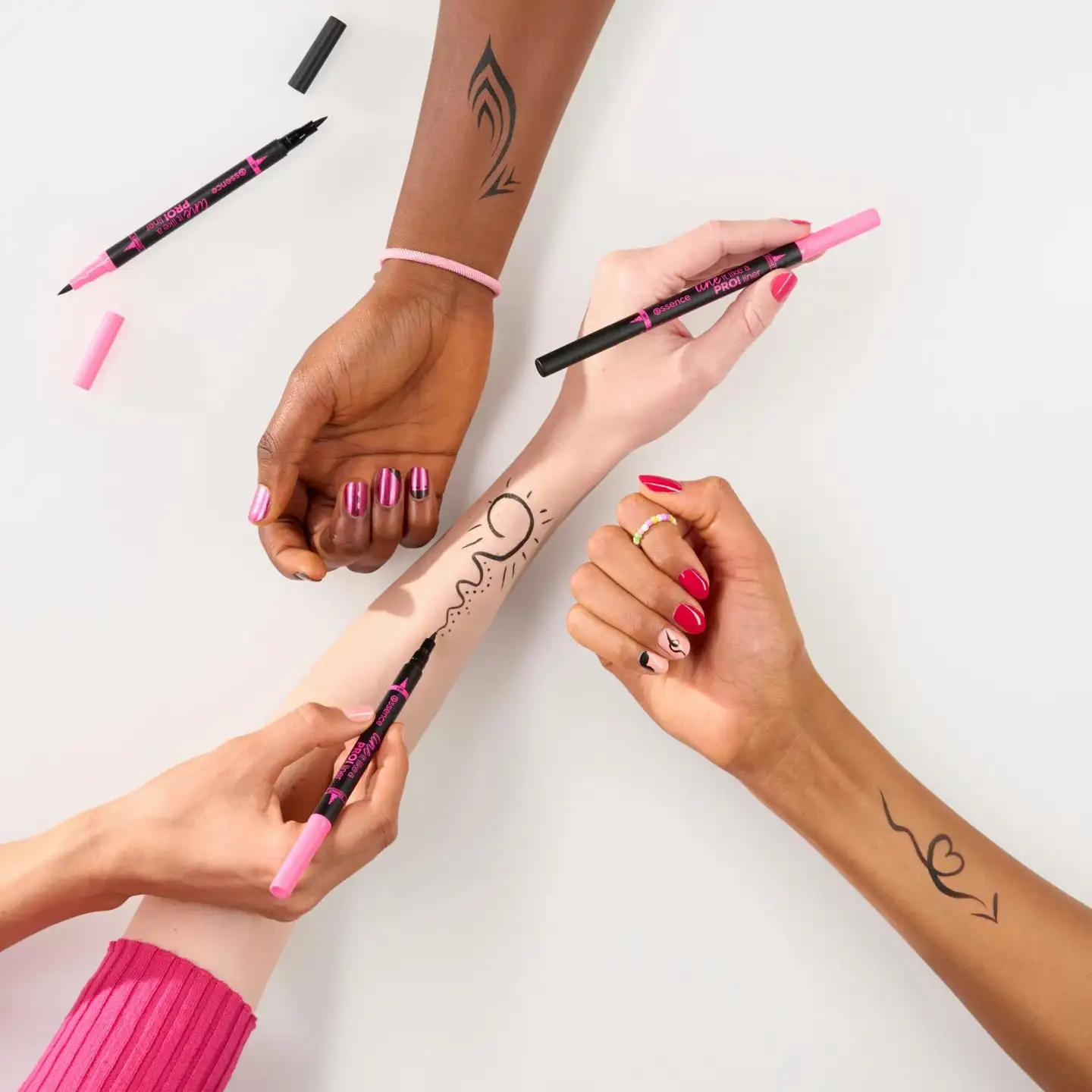 essence line it like a PRO! liner 01 black 1.2 ml - 5