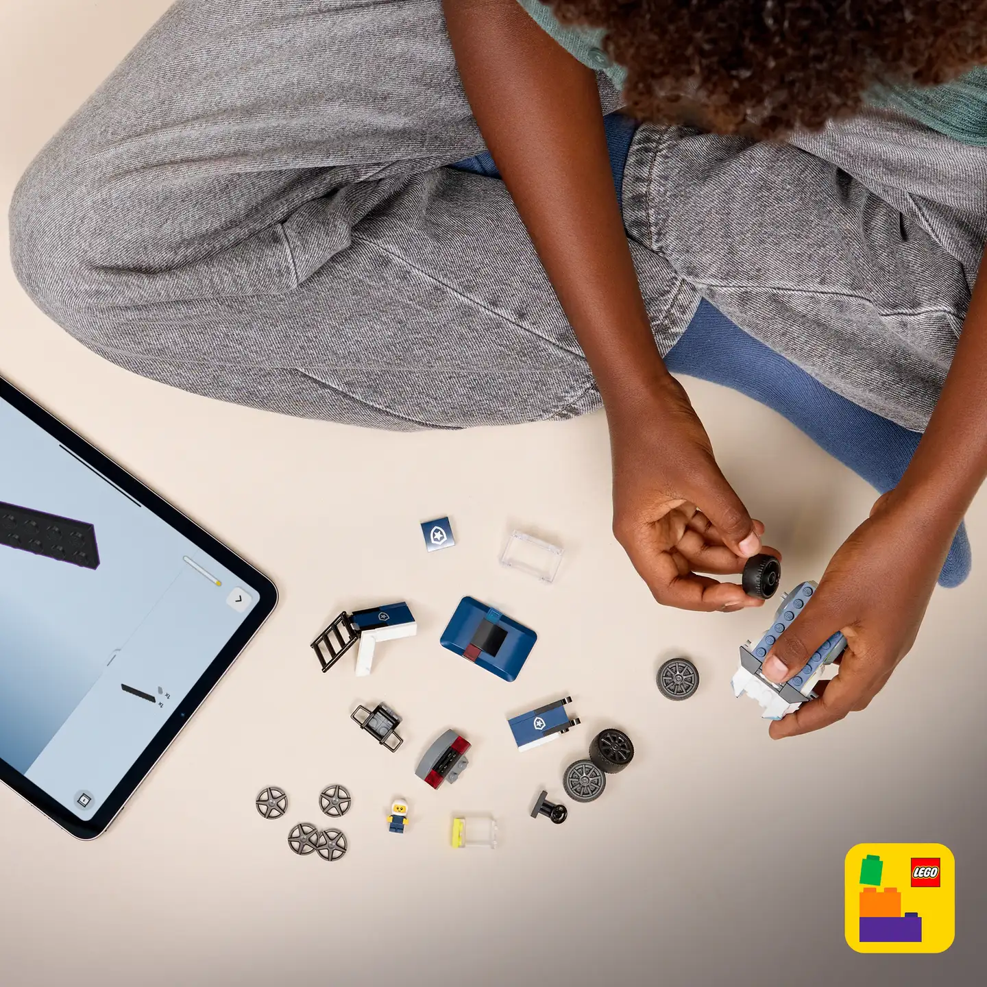 LEGO® City Brick Rides 60481 Menopelit – Poliisiauto - 10