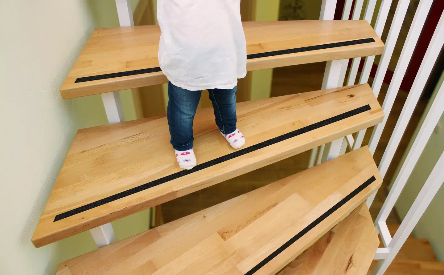 Reer itsekiinnittyvä liukuesteteippi lattiapinnoille 5m - 3