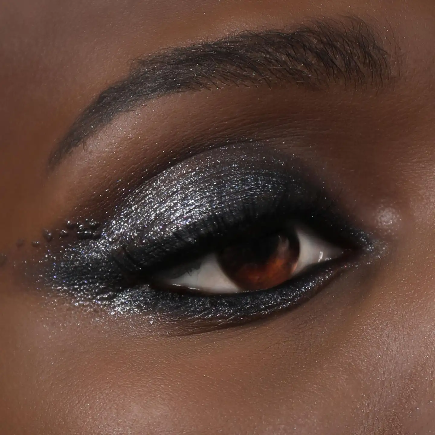 MOIRA Chroma Light Shadow 024 You Up? luomiväri - 7