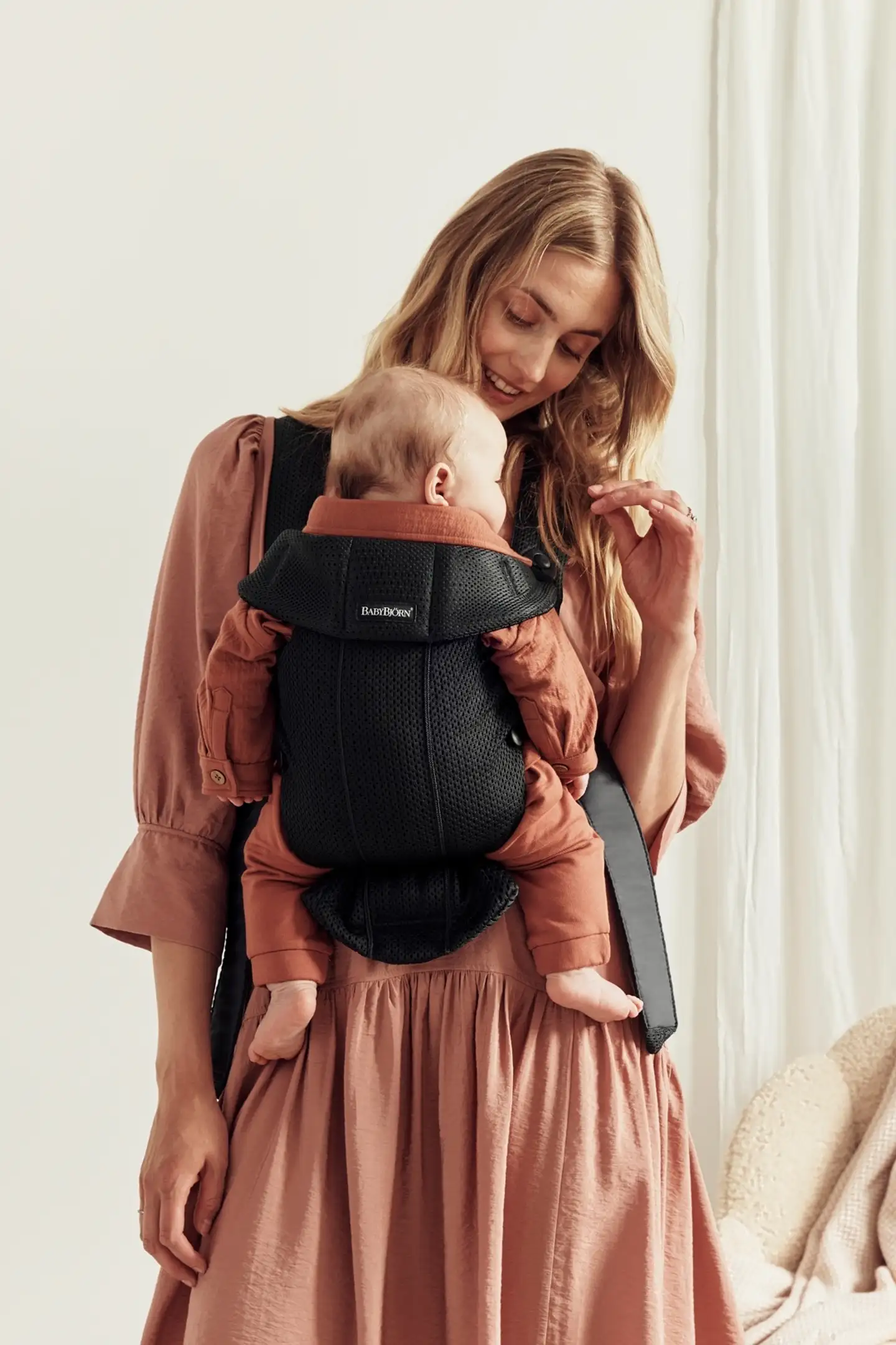 BabyBjörn vauvan kantoreppu mini - 3d mesh, musta - 4