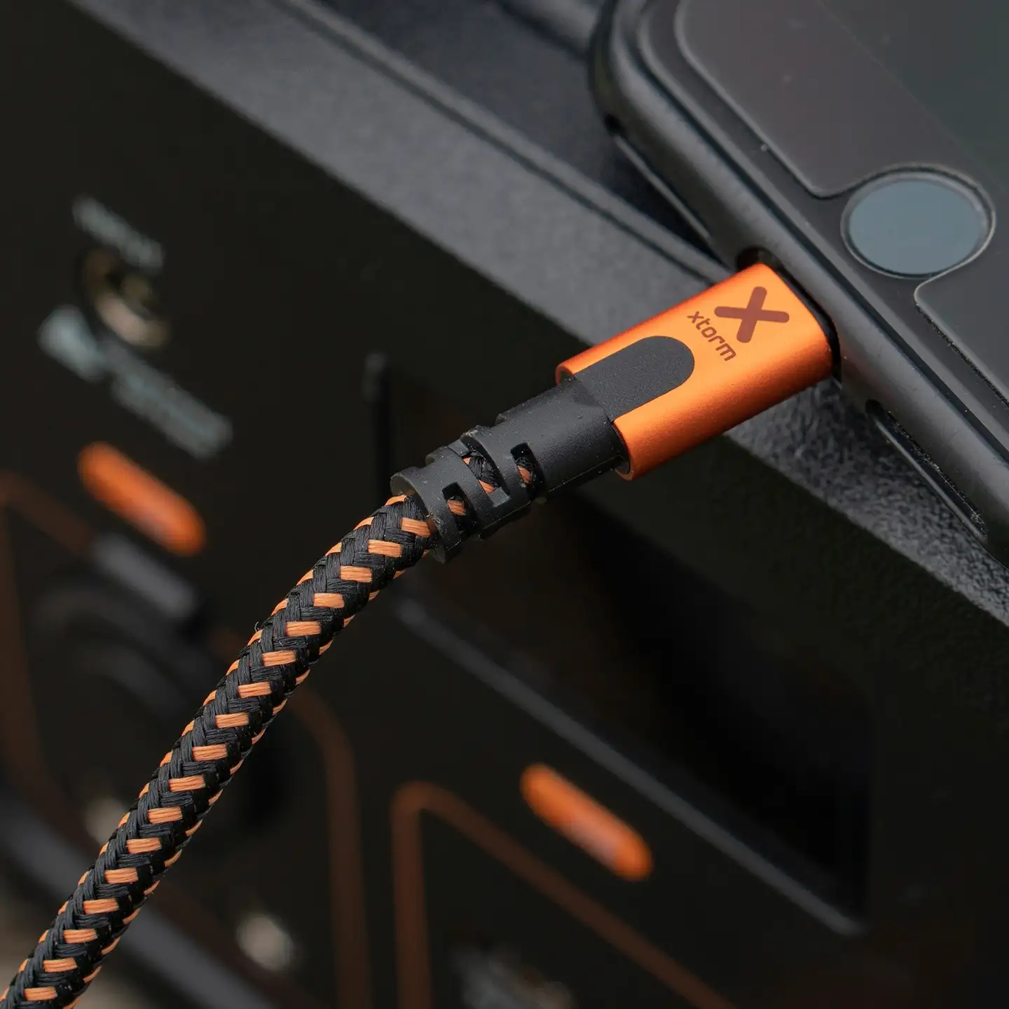 Xtorm USB-A/USB-C kaapeli 1,5m CXX004 musta/oranssi - 11