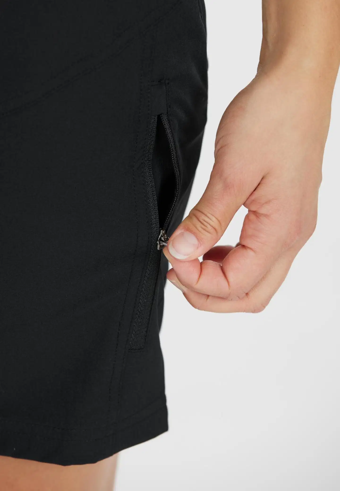 Endurance naisten Balhia 2-in-1 pyöräilyshortsit - BLACK - 11