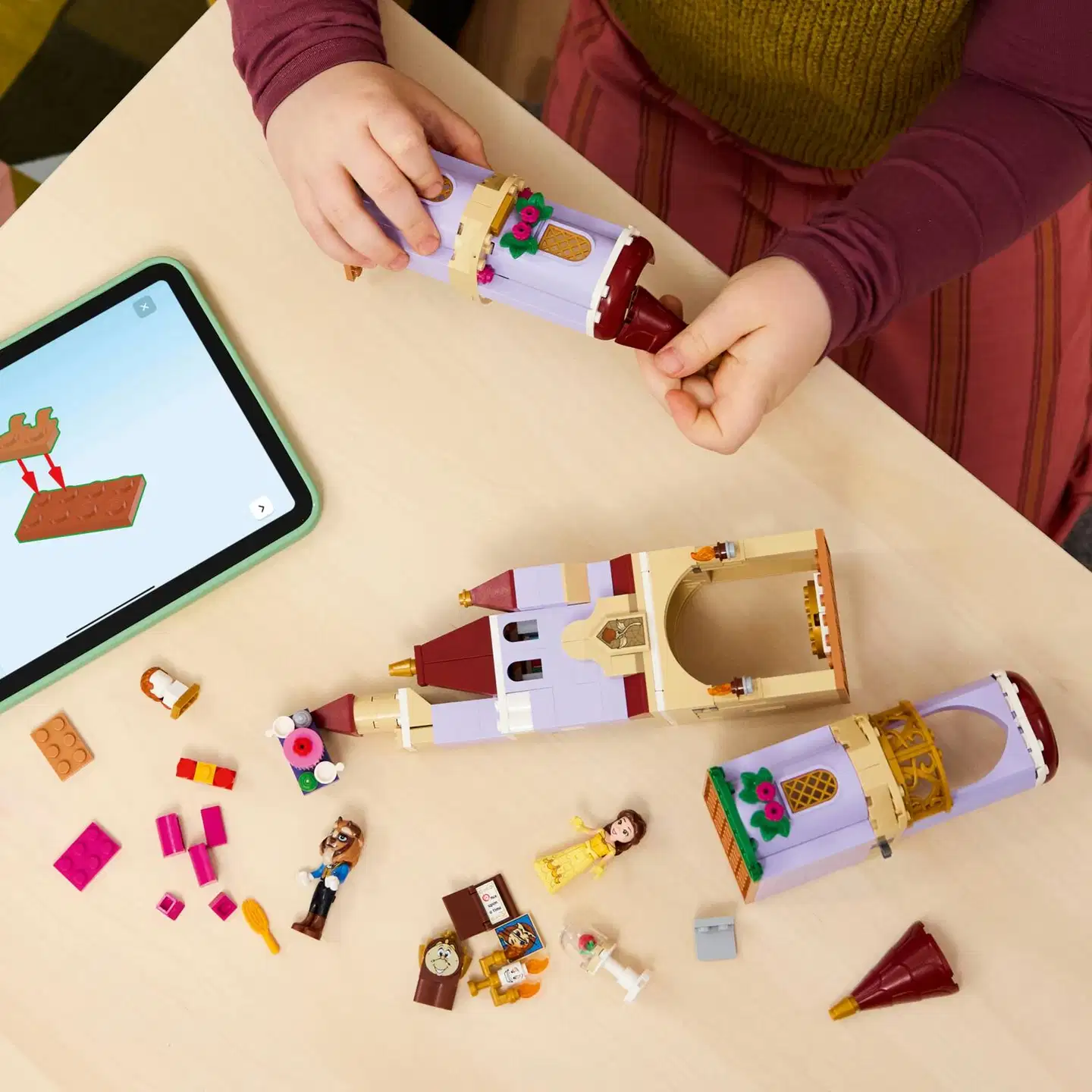 LEGO® Disney Princess 43289 Kaunottaren ja hirviön lumottu linna - 10