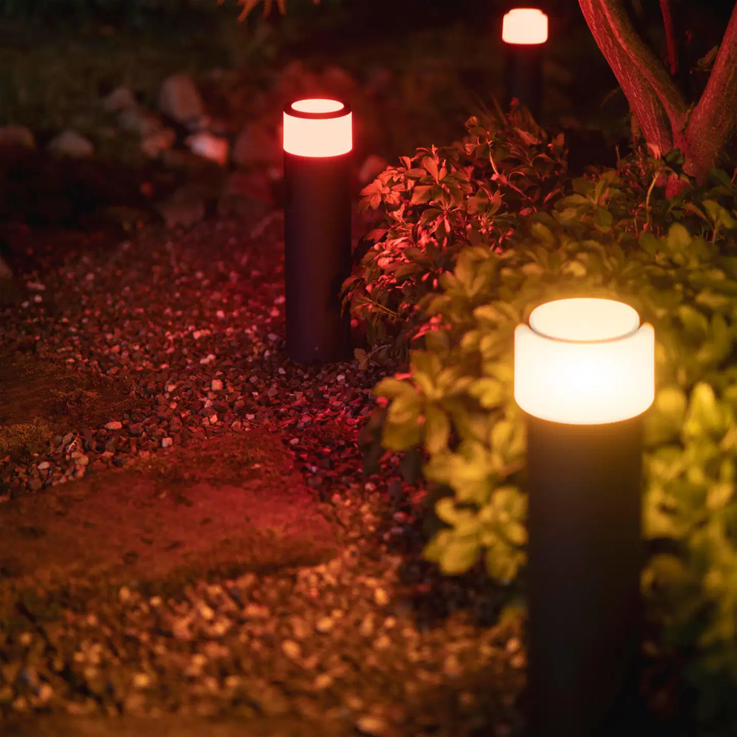 Philips Hue Calla -lisäpylväsvalaisin ulkokäyttöön 8W 2000-6500K 590LM musta - 4
