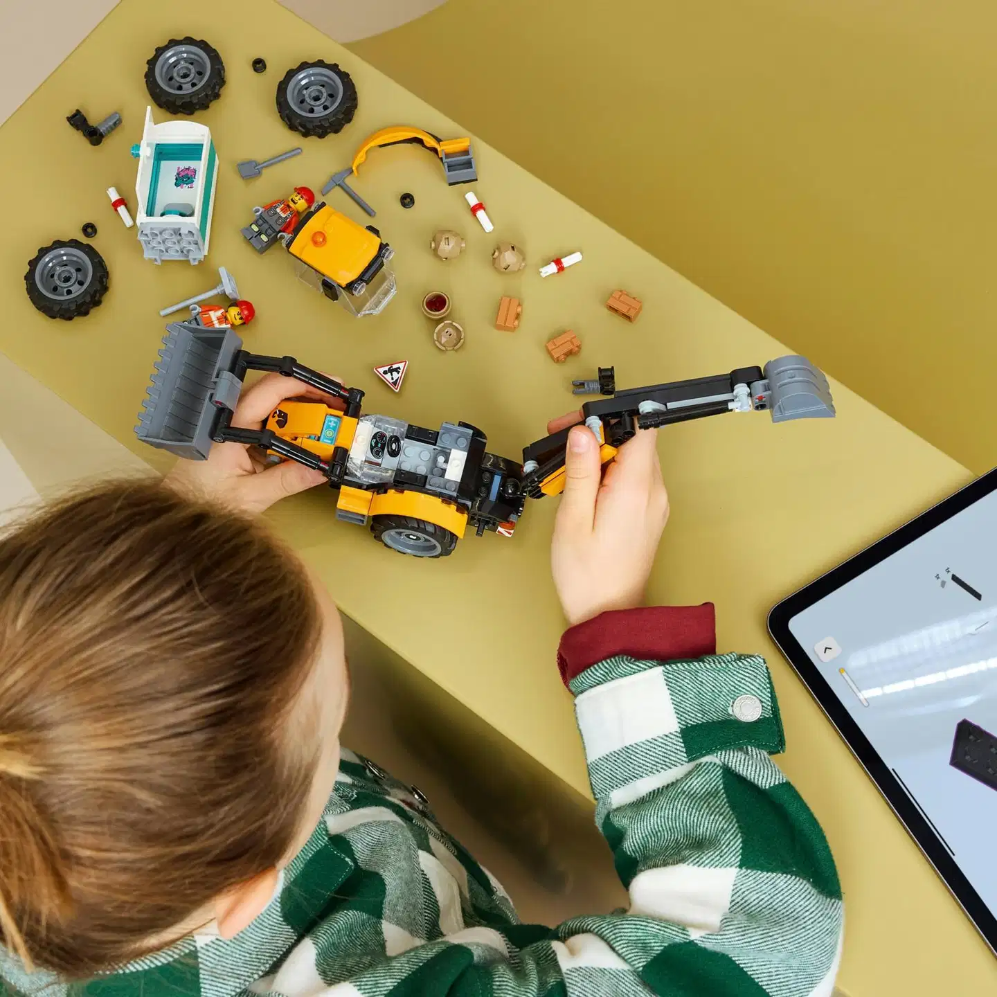 LEGO® City Great Vehicles 60480 Keltainen traktorikaivuri - 8