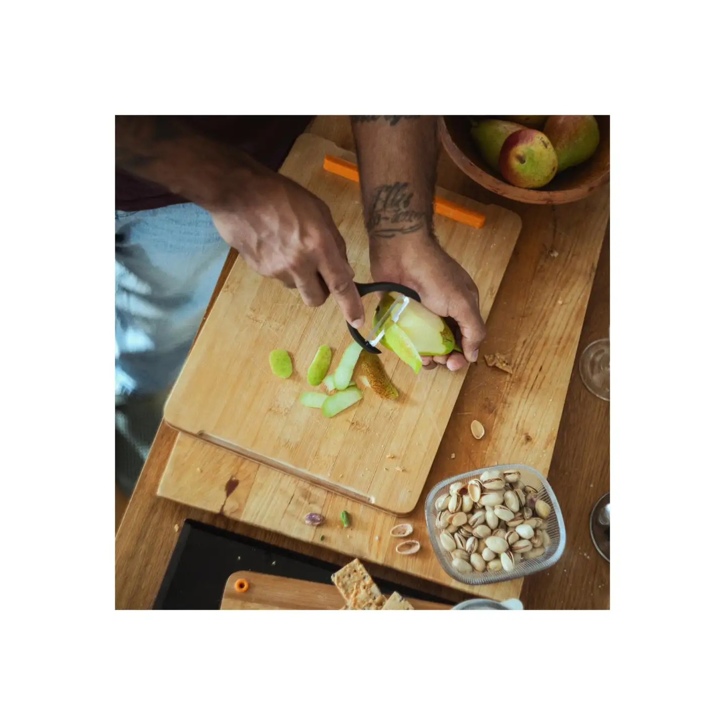 Fiskars Functional Form vihanneskuorija Y-malli - 2