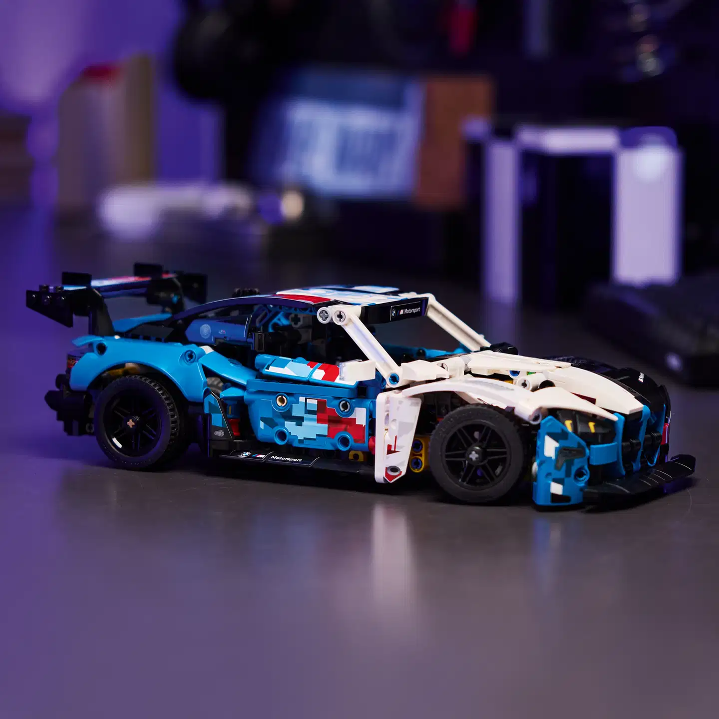 LEGO® Technic 42226 BMW M4 GT3 EVO ‑kilpa-auto - 9