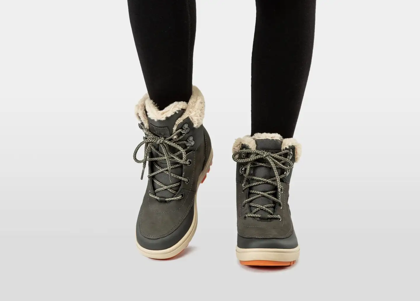Helly Hansen naisten nahkainen talvinilkkuri Sorento 2  12044 - Beluga - 8