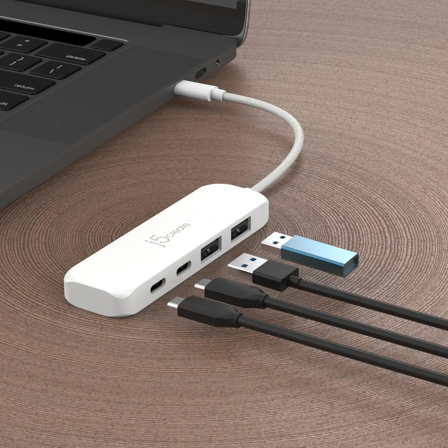 j5create USB-C jakaja; 2 x USB-A / 2 x USB-C - 5