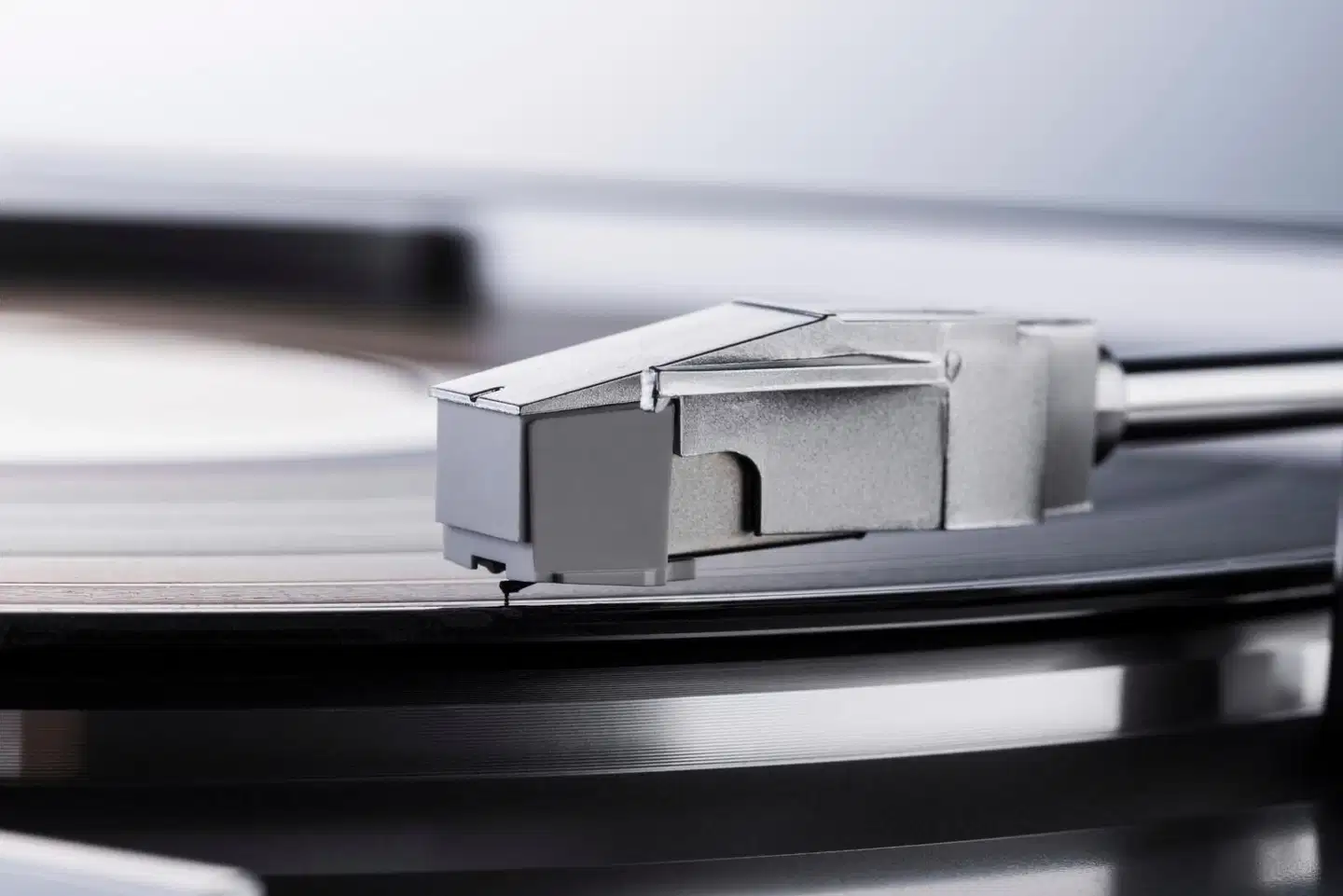 Denon levysoitin DP-29F - 6