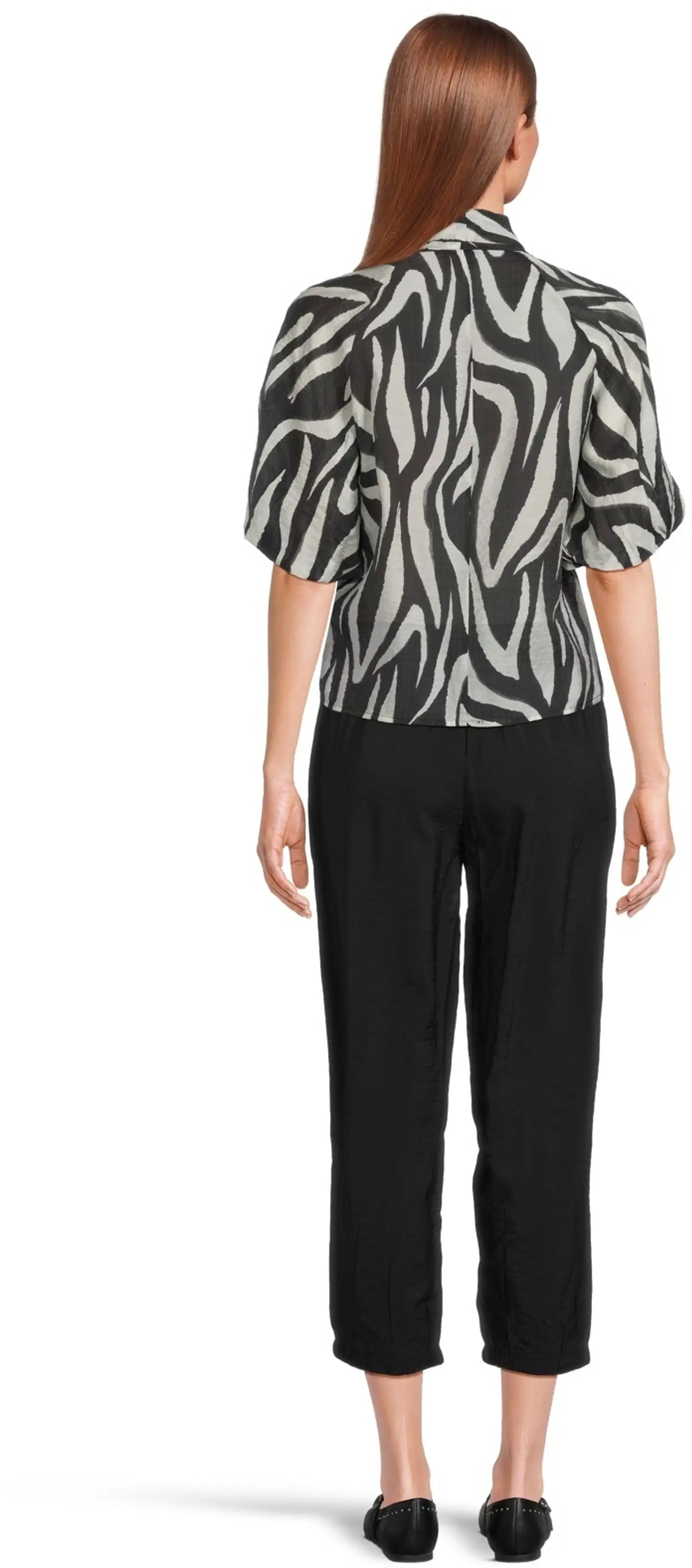 WKLY. Naisten kusosillinen pusero, rusetti ja pussihiha yksityiskohdat - Printet - 3