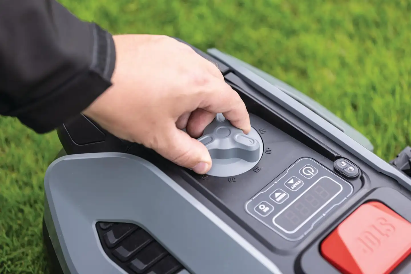 Scheppach robottiruohonleikkuri BRMR300 - 2