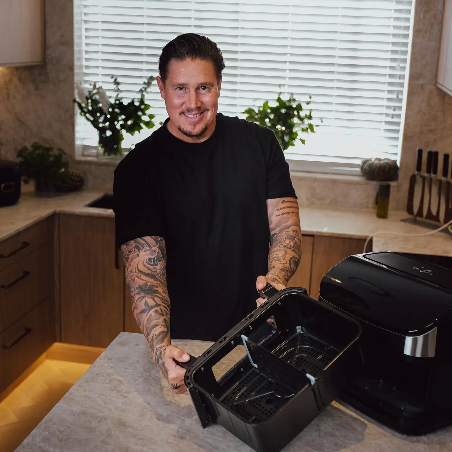 Tomi Björck XXL tupla airfryer 10.5L - 4