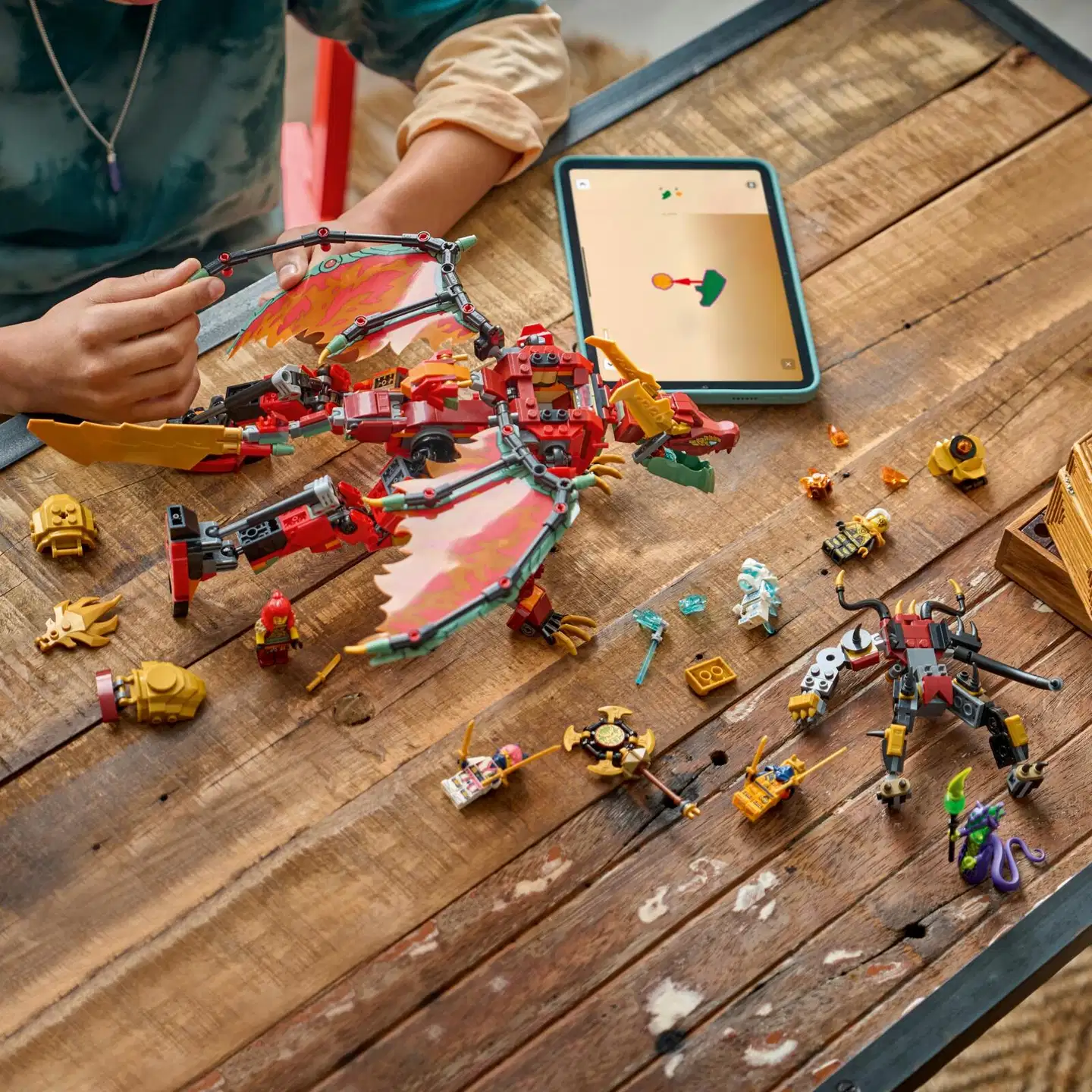 LEGO® Ninjago 71868 Wyldfyren muuntautumiskykyinen lohikäärmerobotti - 9