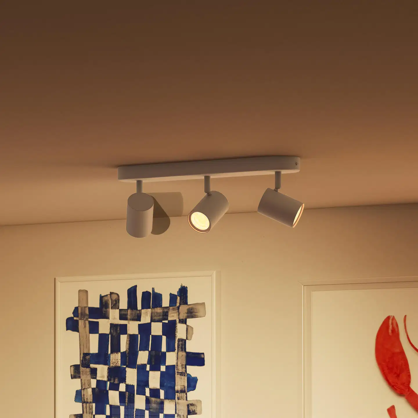 Philips Smart Lighting BOS kohdevalaisin GU10 5W RGB + säädettävä valkoinen 3 kpl kaukosäätimellä - 6