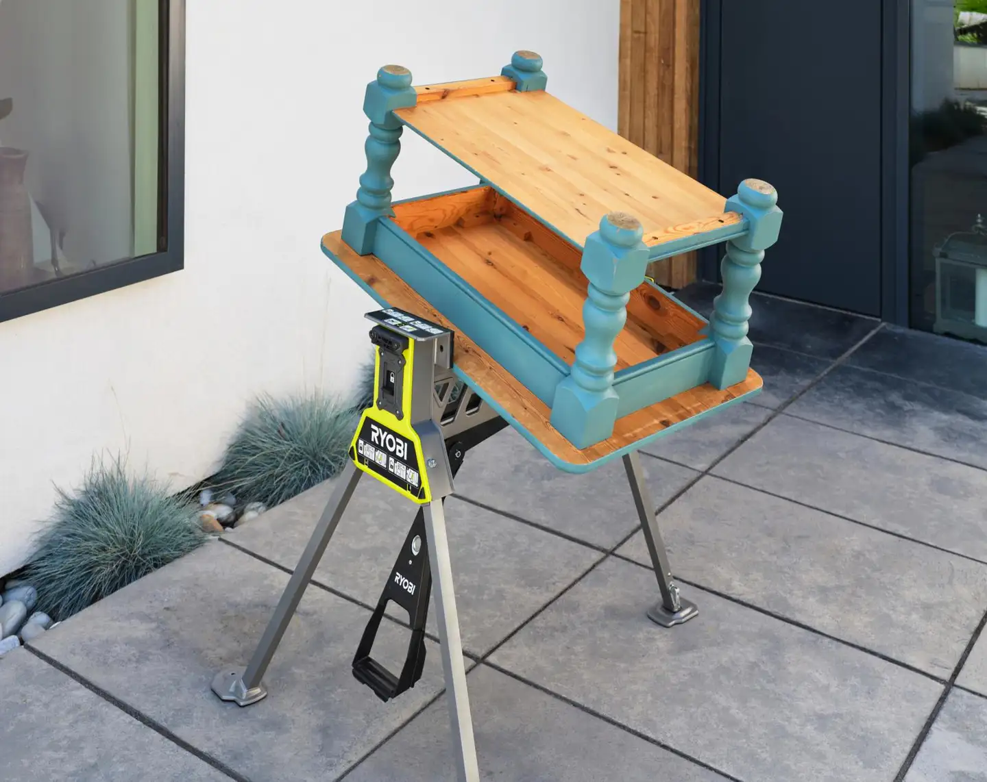 Ryobi työpenkki puristusleuoilla RSTSJ150 - 8