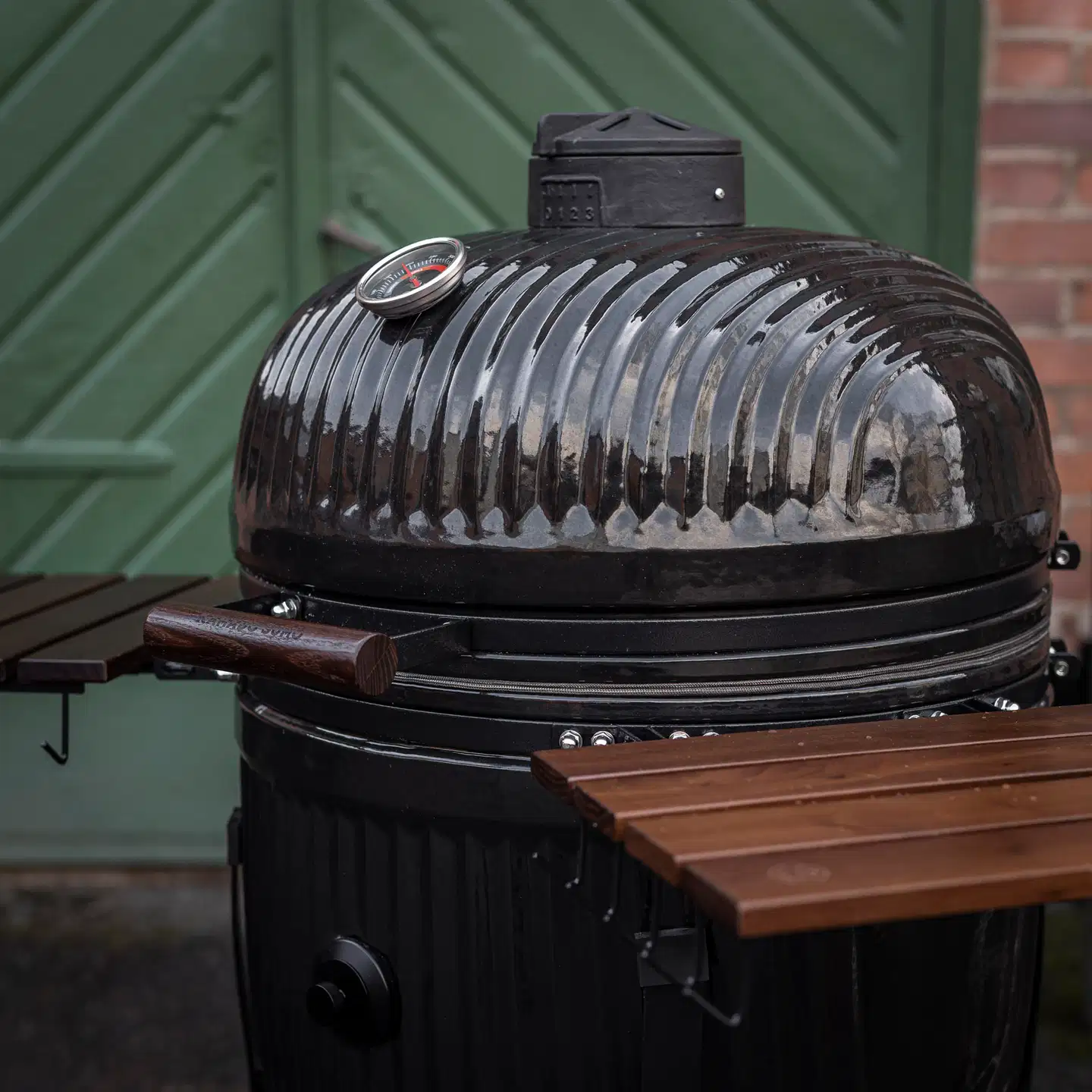 Kamado Sumo Icon Maxi hiiligrilli - musta - 18