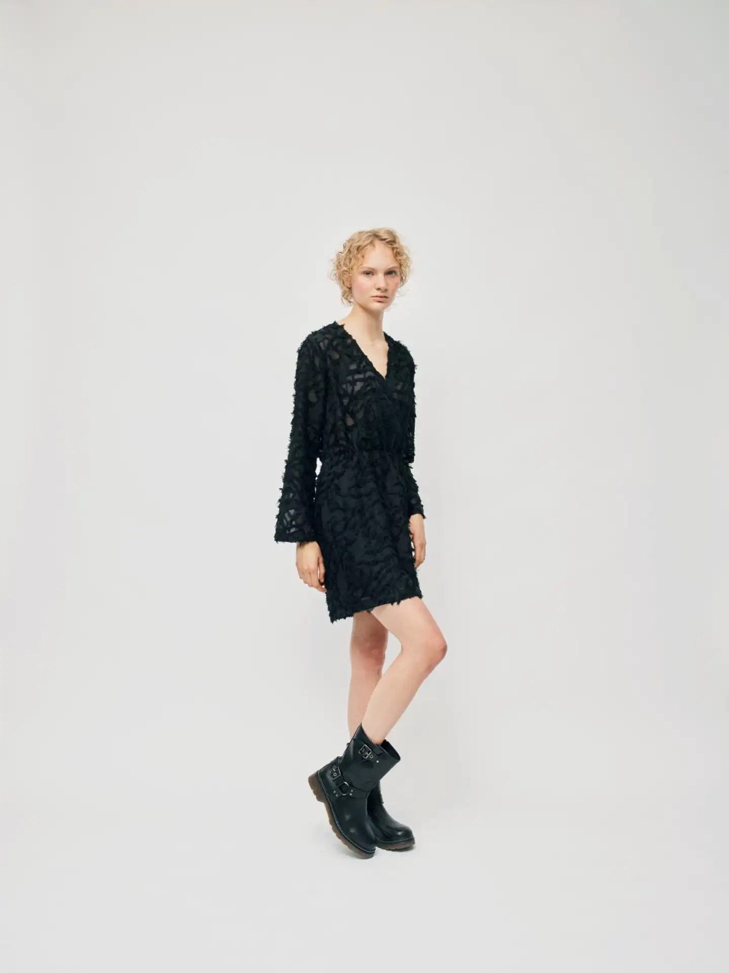 WKLY. naisten lyhyt juhlamekko 135724 - BLACK - 3