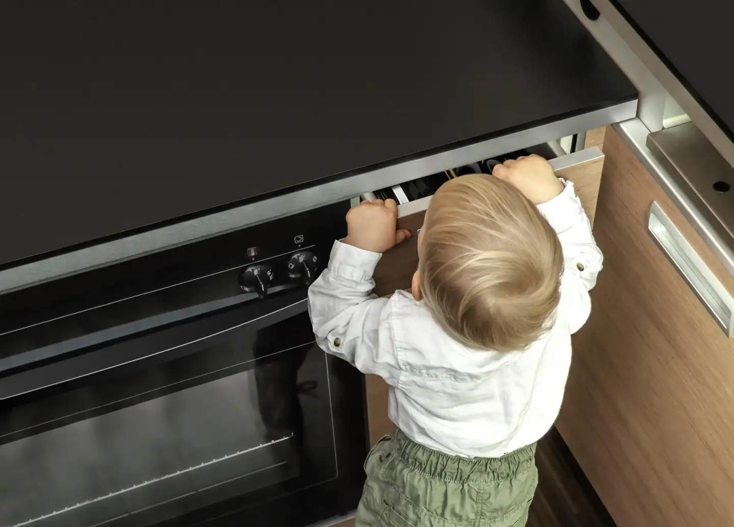 Reer lapsilukko laatikkoon ja oveen 3 kpl valkoinen - 6