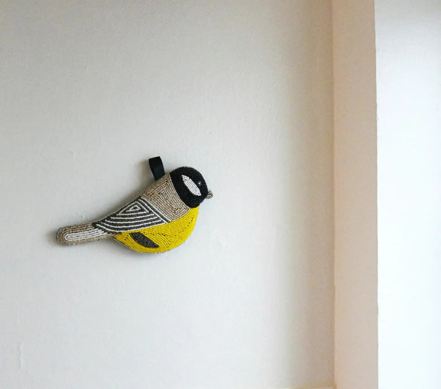 MUM’s VARPUNEN designlintu-seinäkoriste - 2