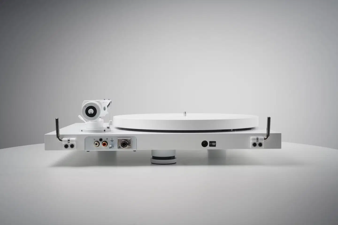 Pro-Ject Vinyylisoitin Debut PRO B satiinivalkoinen - 2
